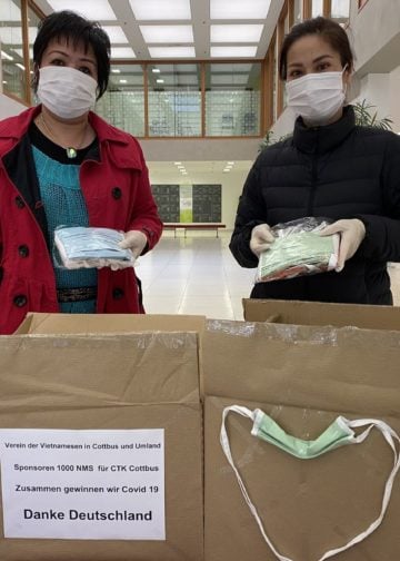 Cottbuser „Vietnam-Verein brachte 700 selbstgenähte Masken zum CTK