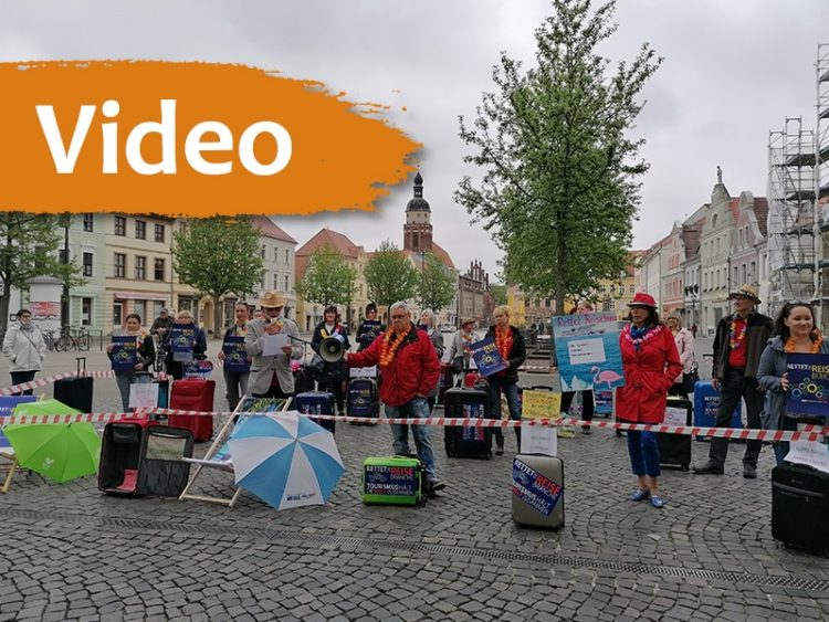 Lausitzer Reisebüros protestieren in Cottbus für Soforthilfen in Corona-Krise