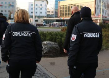 Cottbus: Neue Verstöße gegen Einschränkungen. Merzdorfer Aussichtsturm gesperrt