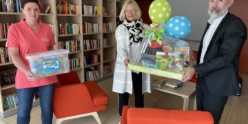 CTK übergibt Eröffnungsgeschenke an „Kinderhaus Pusteblume“