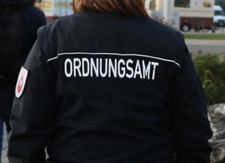 Fünf neue Coronafälle in Cottbus. Platzverweise erteilt