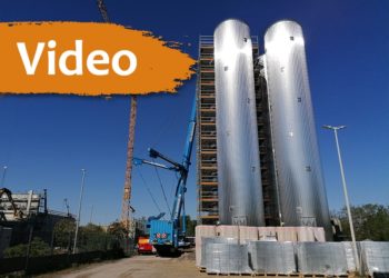 Neue Druckspeicherbehälter auf dem Gelände des Heizkraftwerks Cottbus