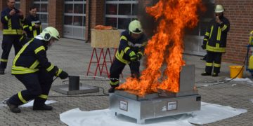 Schaumtrainer für Feuerwehren in Elbe-Elster und Oberspreewald-Lausitz