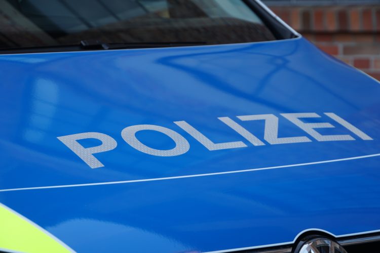 Morgendlicher Straßenbahnunfall mit zwei PKW in Cottbus-Madlow