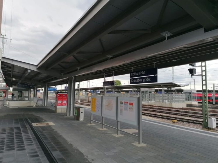 Bahnsteig auf Cottbuser Hauptbahnhof erneuert