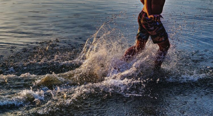 Spree-Neiße rät vom Baden im Großsee ab. Weitere Seen ohne Beanstandung