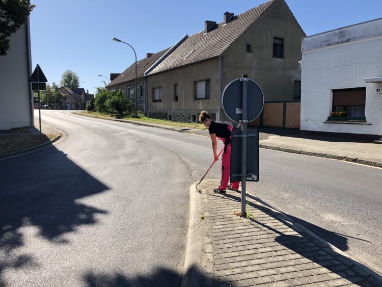 Straupitzer Vereine kehren durch ihr Dorf