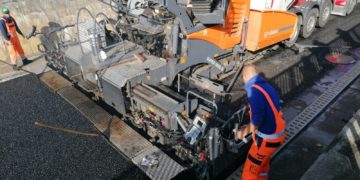 Unterführung in Cottbus erhält durchlässigen Asphalt