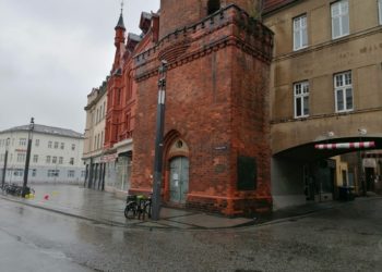 Blitzableiter nach Unfall beshädigt