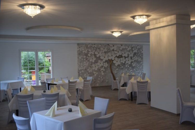 Vom „Marktgraf“ zum „Kolibri“ . Neues Restaurant im Cottbuser Norden eröffnet