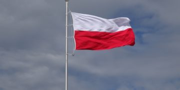 Quarantänepflicht ab Mittwoch: Einkaufs- & Tanktourismus nach Polen unterbunden