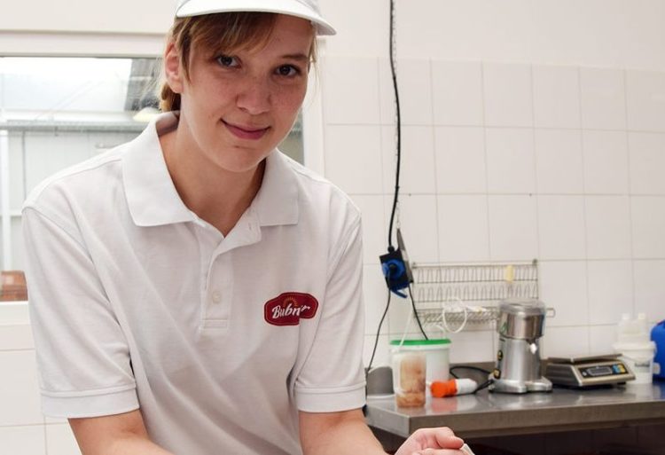 Bäcker Bubner in Doberlug-Kirchhain. Maria ist beste Konditorin Brandenburgs
