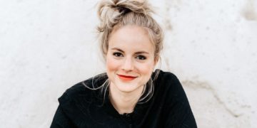 „Glücksverkatert“ - Julia Engelmann kommt 2022 nach Cottbus