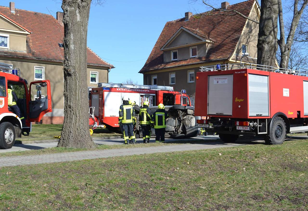 Tödlicher Verkehrsunfall in Laubusch; Foto: BlaulichtreportLausitz