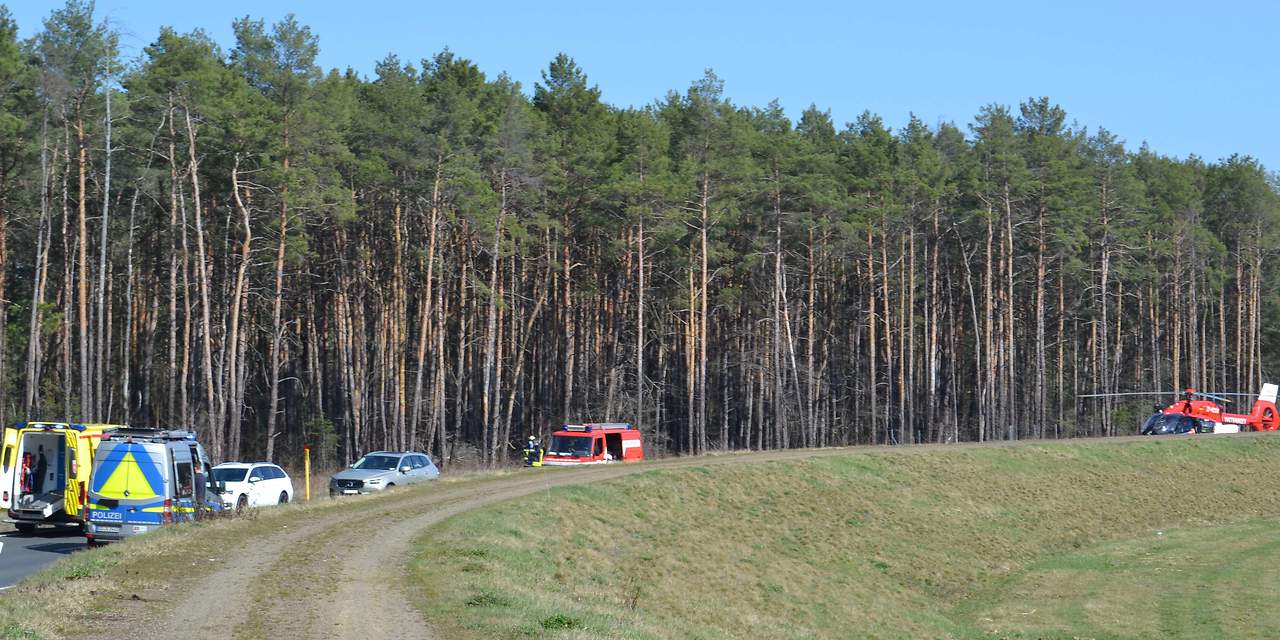 Motorradunfall in einer Linkskurve bei Geierswalde; Foto: Blaulichrreport Lausitz