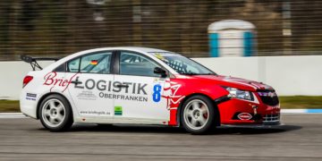 Saisonvorbereitung: Cottbuser Tourenwagenfahrer testet am Hockenheimring