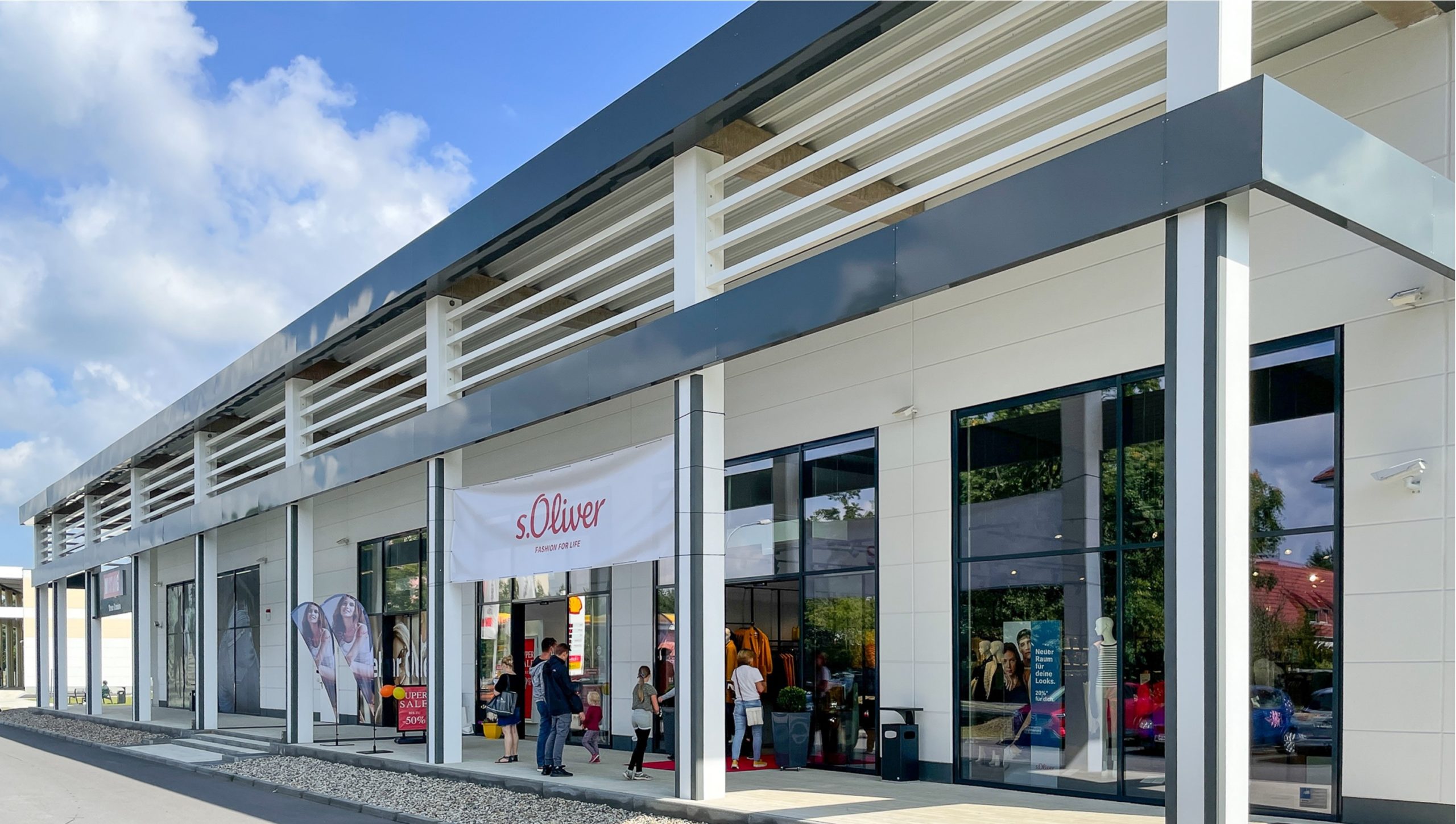 Vliegveld plafond voetstuk Neuer s.Oliver Shop erweitert die Marken Outlets in Schwarzheide |  NIEDERLAUSITZ aktuell
