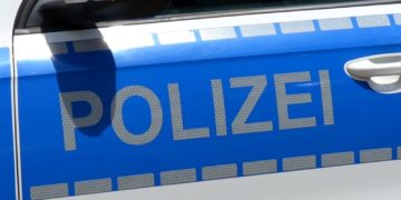 Cottbus: Diebe machen sich mit Trennschleifer an FORD zu schaffen