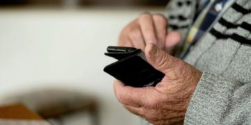 Digitale Lernseite "Smart Surfer" auch für ältere Internet-Neulinge gestartet