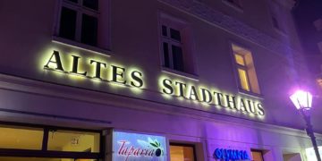 FilmFestival Cottbus: "Factory to the Workers" im Alten Stadthaus