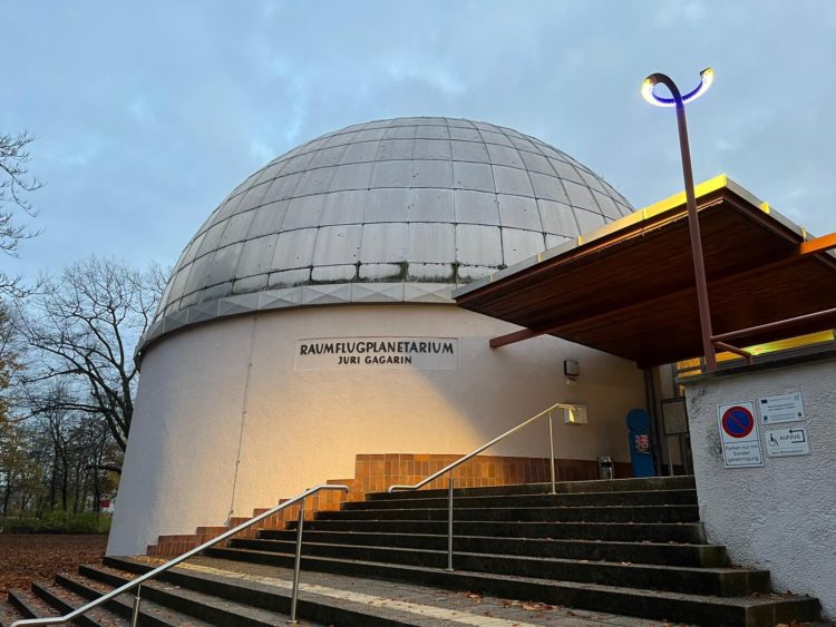 FilmFestival Cottbus: FullDome-Erlebnis im Planetarium