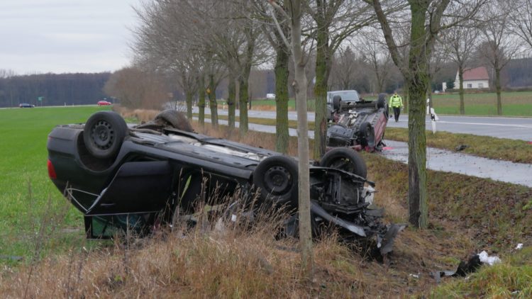 73-Jähriger nach Autounfall in Forst verstorben. Vier Personen schwer verletzt