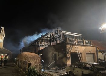 Großer Gebäudebrand in der Silvesternacht in Kolkwitz