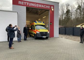 Neue Rettungswache in Klettwitz eröffnet