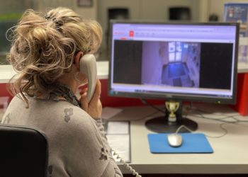 Eingangsbereich im Lübbenauer Rathaus mit Kamera ausgestattet