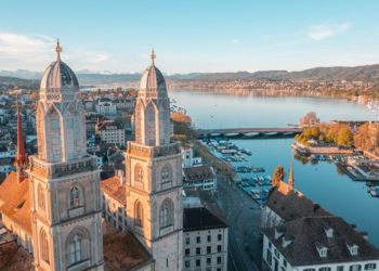 Arbeiten in der Schweiz: Warum zieht es die Deutschen dorthin?