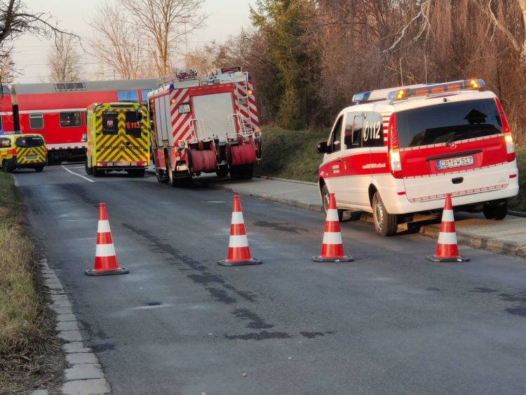 Zugunfall in Cottbus. Bahnübergang gesperrt