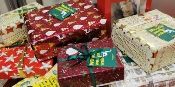 Sammlung der Geschenke im Besucherservice
