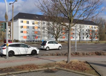 Kunst im Kreisel_Henry Doll