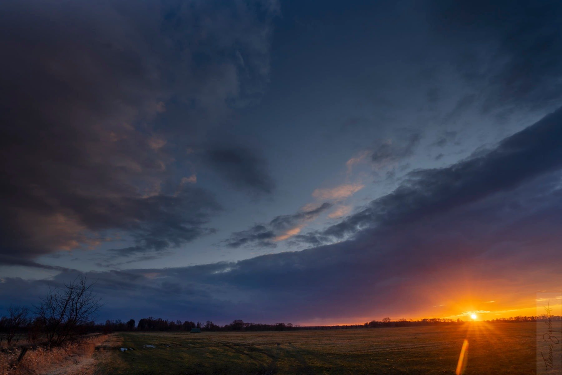 Sonnenuntergang im Spreewald zwischen Striesow und Fehrow; Foto: Thomas Burchardt