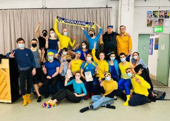 Ballettensemble und Gäste