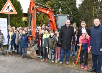 Spatenstich_Pressestelle Kreisverwaltung/ Torsten Hoffgaard