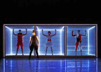 Premiere: Staatstheater Cottbus lädt zum Ballettabend „Straw!nsky“