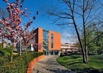 Elbe-Elster Klinikum bietet geflüchteten Ukrainern Erstuntersuchung an