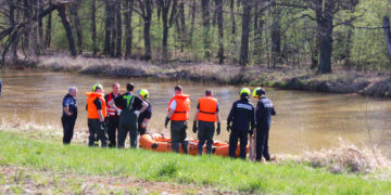 Tote Person aus der Spree in Spremberg geborgen, Foto: Blaulichtreport Lausitz
