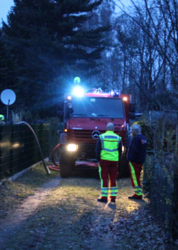 Gartenlaubenbrand in Bühlow; Foto: Blaulichtreport Lausitz