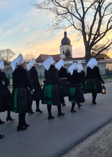 Traditionelles Ostersingen in Sielow; Foto: Holger Frank