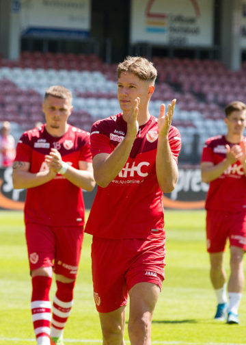 Cottbus, Deutschland 15. Mai 2022:Regionalliga Nord / Ost - 2021/2022 - FC Energie Cottbus vs. Chemie Leipzig