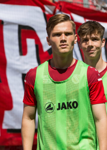 Cottbus, Deutschland 15. Mai 2022:Regionalliga Nord / Ost - 2021/2022 - FC Energie Cottbus vs. Chemie Leipzig