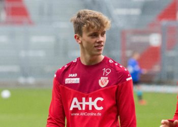 Eigengewächs bleibt! Energie Cottbus verlängert mit Niklas Geisler