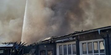 Lagerhallenbrand in Beeskow; Foto: Freiwillige Feuerwehr Beeskow