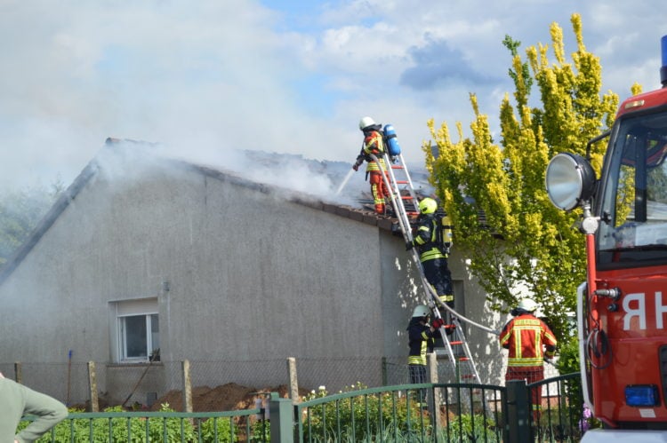 Dachstuhlbrand Großräschen; Foto: Blaulichtreport Lausitz