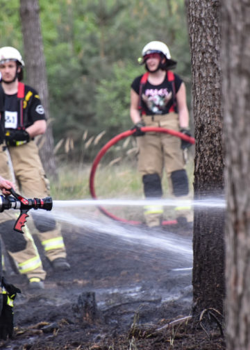 1,5ha Waldbrand an der Dubener Platte bei Luckau forderte Feuerwehren; Foto: Blaulichtreport Lausitz