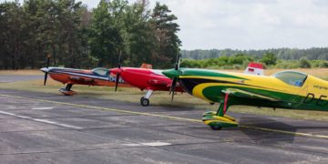 Kunstflieger trainieren in Welzow; Foto: Flugplatz Welzow