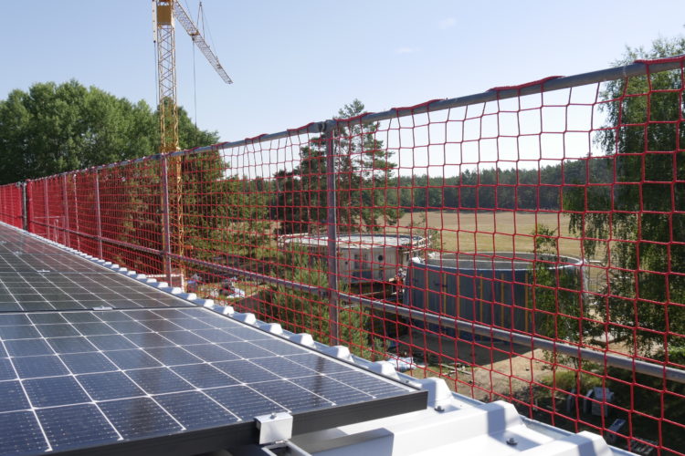 LWG Wasserwerk Eichow mit Photovoltaikanlage; Foto: LWG