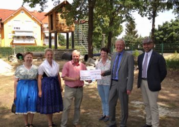 15.000 Euro für Abenteuerspielplatz in Werben übergeben